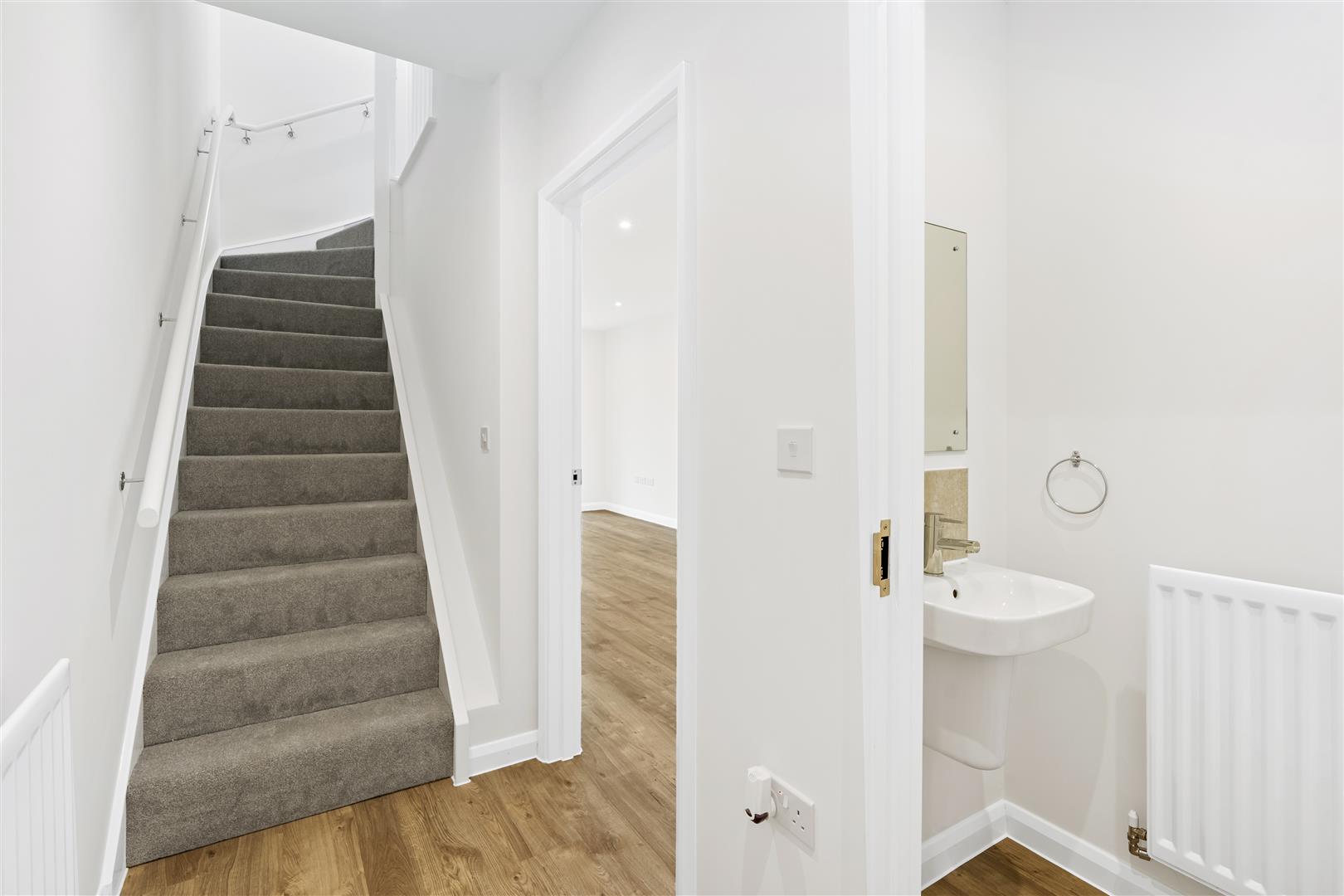 2 bed property in Davidson Road, Dartford